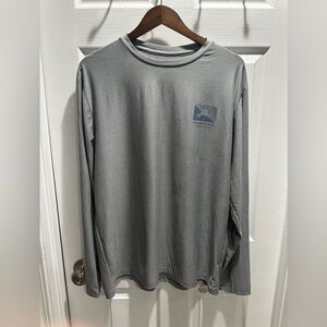 🌊 Vineyard Vines Martha’s Vineyard Performance Long Sleeve — Size L